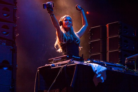DJ Paris HIlton