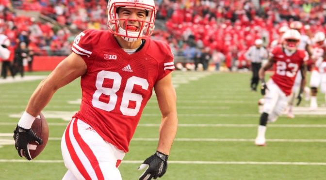 Preview: Wisconsin Badgers Aim for Another 10 Win Season as a Healthy Clement Returns for Senior Year