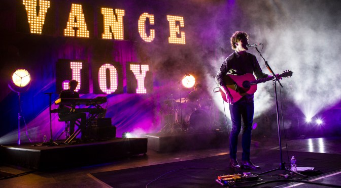 Photos: Vance Joy Brings The Fire and Flood Tour to Chicago with Reuben and the Dark