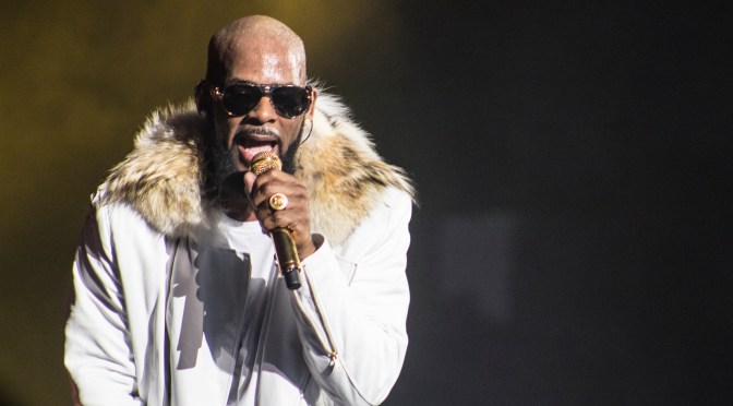 Photos: R. Kelly’s Hometown “Buffet Tour” Stop Brings Never-ending Hits to Chicago