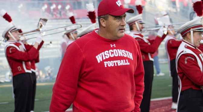 Recap: #7 Wisconsin Badgers Demolish Illinois Fighting Illini in Homecoming Victory, 48-3