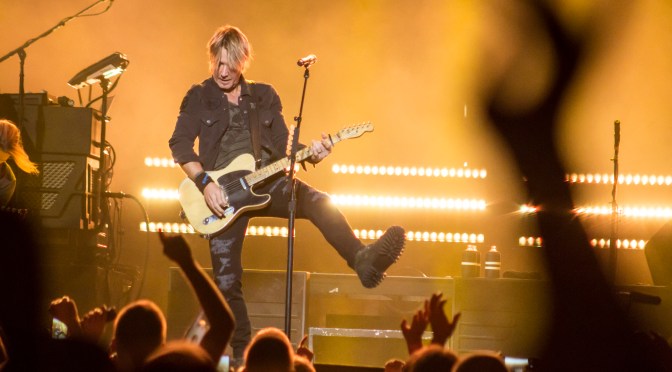 Keith Urban Rocks Milwaukee’s BMO Harris Bradley Center with his ripCORD World Tour
