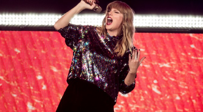 Photos: Taylor Swift Headlines Chicago’s B96 Pepsi Jingle Bash