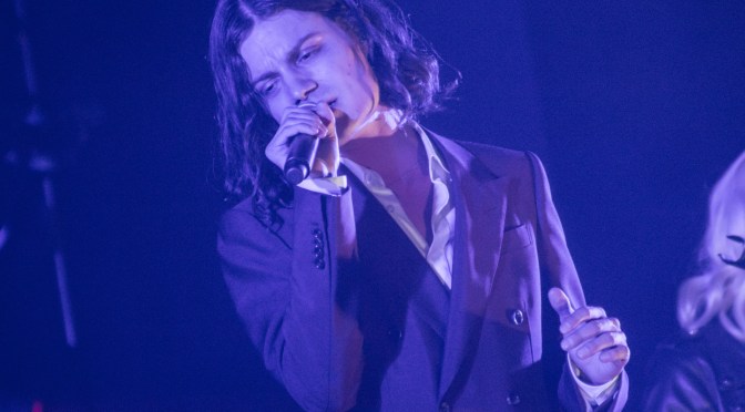 Photos: BØRNS Brings His Headlining Tour to The Riverside Theatre in Milwaukee