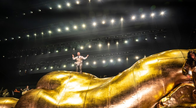 Photos: Sam Smith Brings “Gloria The Tour” to Chicago’s United Center