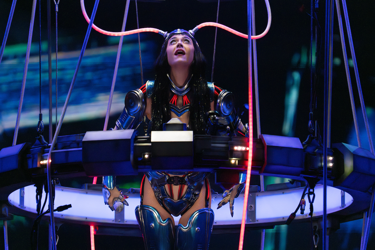 Review: Katy Perry Shines Bright in Chicago Return with The