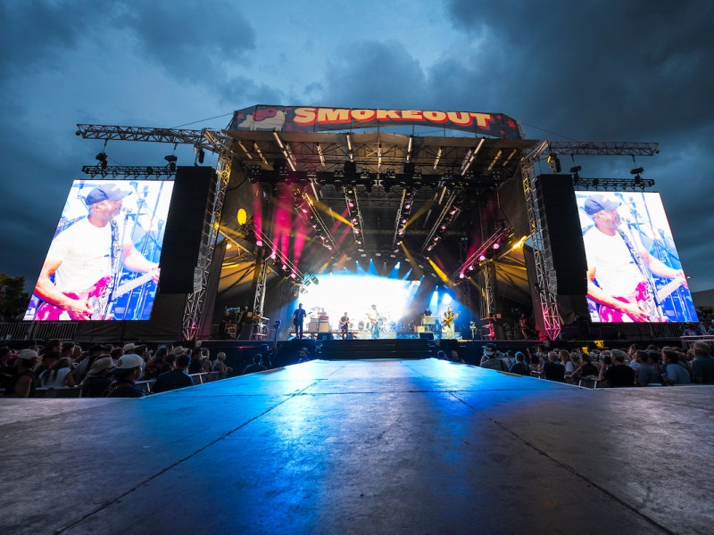 Only Wanna Be at Windy City Smokeout: 7 Reasons Day 2 and Hootie& the Blowfish Delivered
